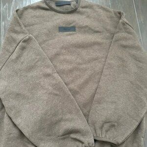FEAR OF GOD ESSENTIALS SWEATER Men's SMALL ( OVERSIZED  )